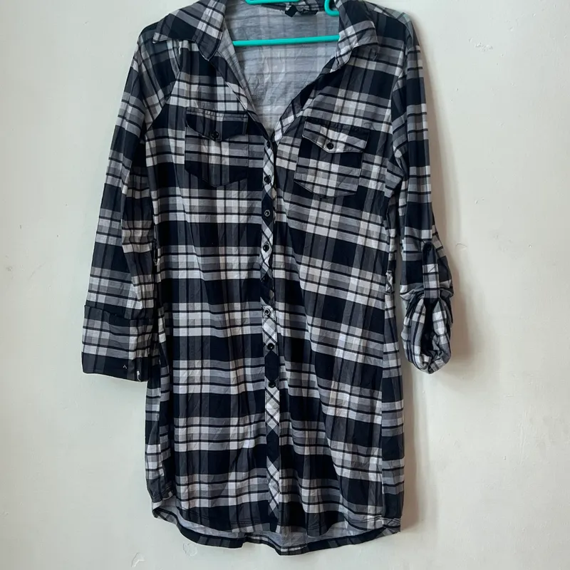 Vestido de cuadros negros y blancos 