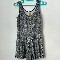 Vestido negro y blanco 