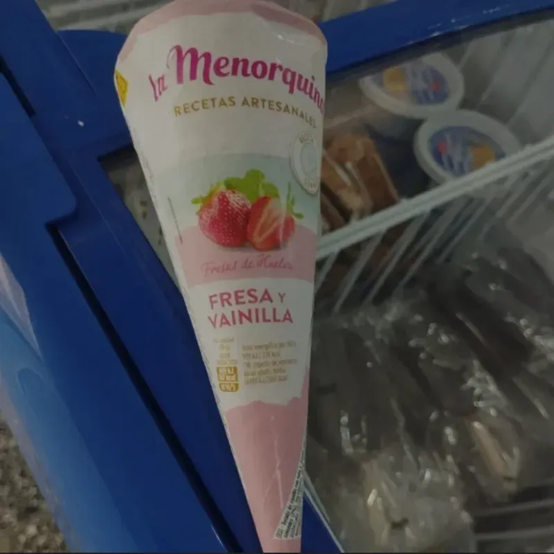 Barquillas de fresa y vainilla