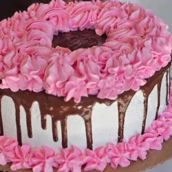 Cake de merengue / relleno de nata / agregos al gusto