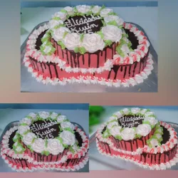 Cake de merengue / relleno de nata / agregos al gusto