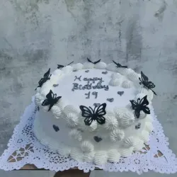 Cake de merengue / relleno de nata / agregos al gusto