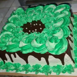 Cake de merengue / relleno de nata / agregos al gusto