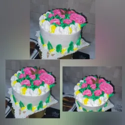 Cake de merengue / relleno de nata / agregos al gusto