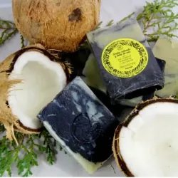 Jabón de Carbón Activado y Leche de coco 