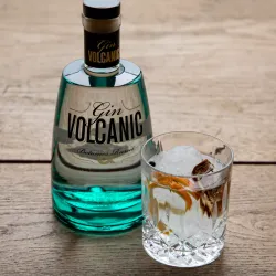 GINEBRA VOLCANIC +2 TÓNICAS 
