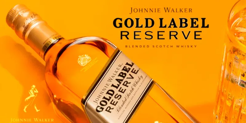 JOHNNIE WALKER GOLD RESERVE + 2 ENERGIZANTES
