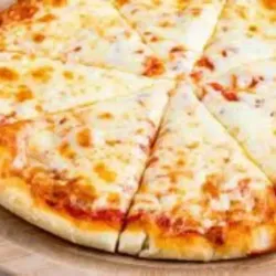 PIZZA NAPOLITANA CON QUESO CRIOLLO