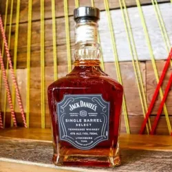 WHISKY JACK DANIELS SINGLE BARREL+ ENERGIZANTES 