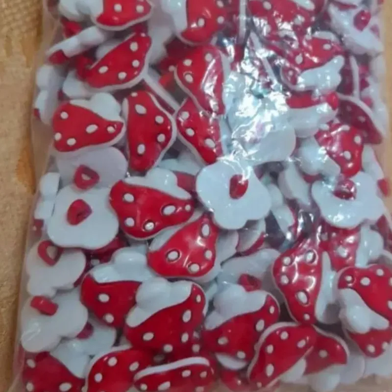 Botón forma de hongo