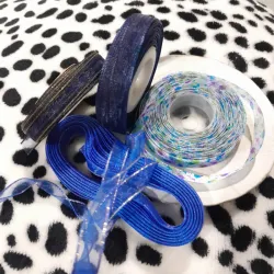 Cinta  fina de organza azul oscuro