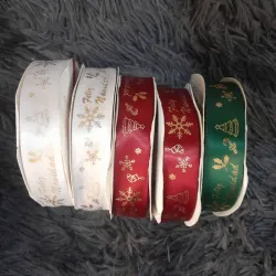 Cinta satin navideña