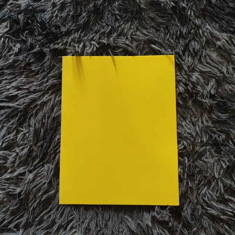 Fomi liso amarillo medio 