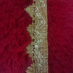 Galón dorado de picos con lentejuelas de 4 cm