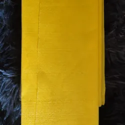 Papel crepé amarillo