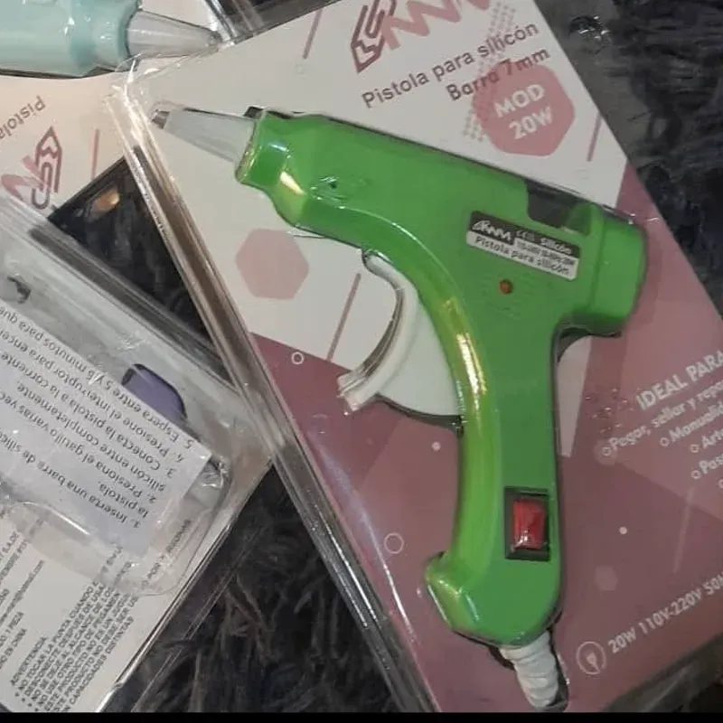 Pistola de silicona con interruptor, boquilla y cable blanco