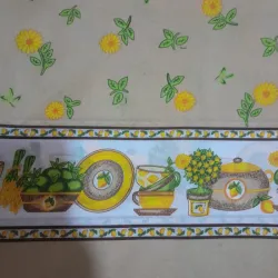 Tela conina fondo carmelita claro cenefa vajilla