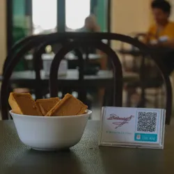 Loretas rellenas de maní 