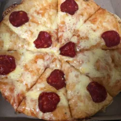 Pizza de chorizo 