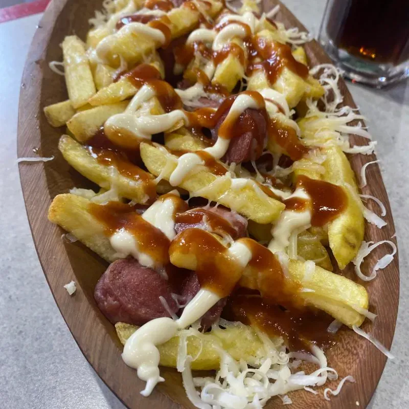 Salchipapas 