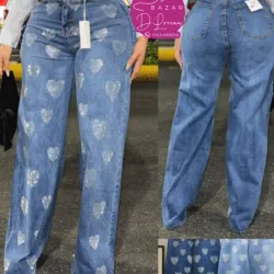 PANTALÓN CON BRILLO EN FORMA DE CORAZÓN 