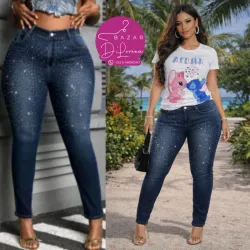 Pantalón con piedras