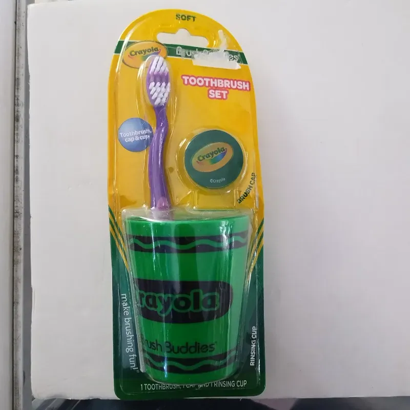 Cepillo de dientes con vaso