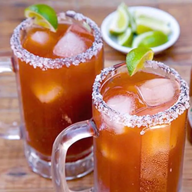 Michelada, Cocteles - El Caballero | El Yerro Menú