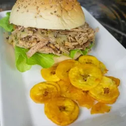 Pan con lechon