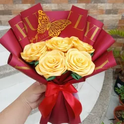 5 Rosas Eternas