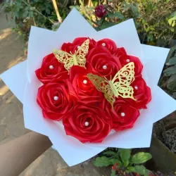 Ramo de 10 Rosas Eternas