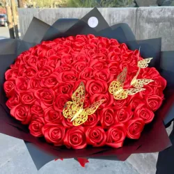 Ramo de 100 Rosas Eternas