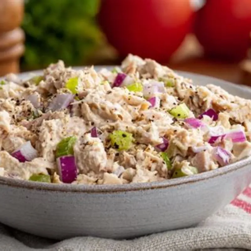 Atun Desmenuzado en Agua con Aceite 530 cup