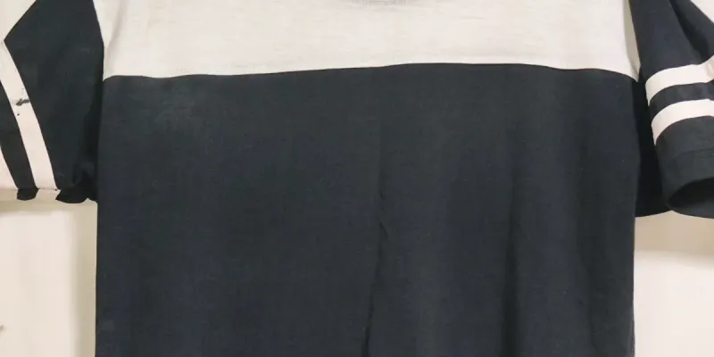 Pullover Negro y Blanco Talla M