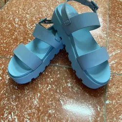 CHANCLETAS KAROL G