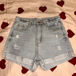 short con dobladillo