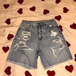 short con rotos