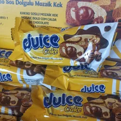 Dulce cake con relleno sabor chocolate