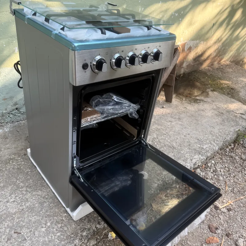 COSINA CON HORNO ROYAL