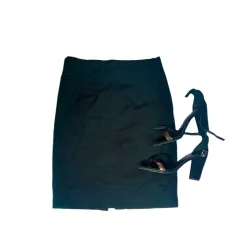 Saya Negra de Secretaria y Tacones