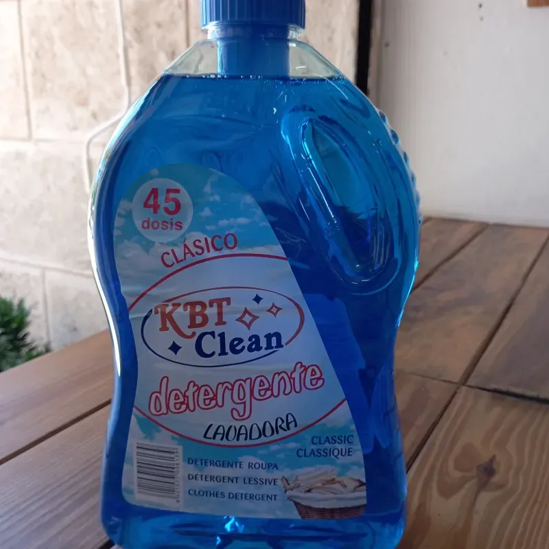 Detergente liquido para lavar 