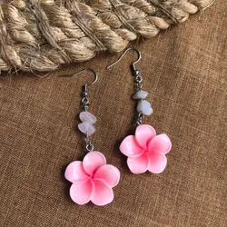 Aretes de plumeria 