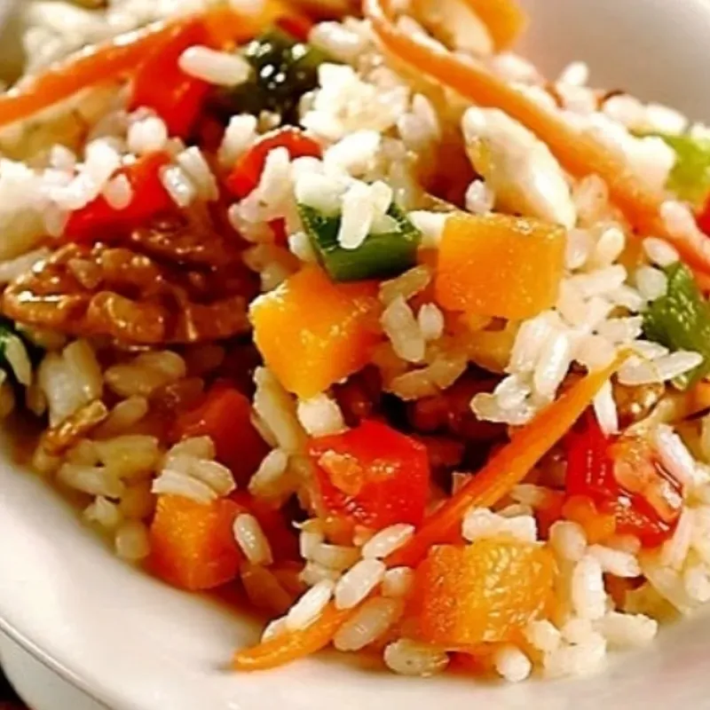 Arroz salteado con vegetales 