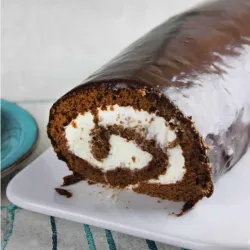 Rollo de chocolate con crema 
