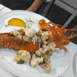 Langosta al ajillo