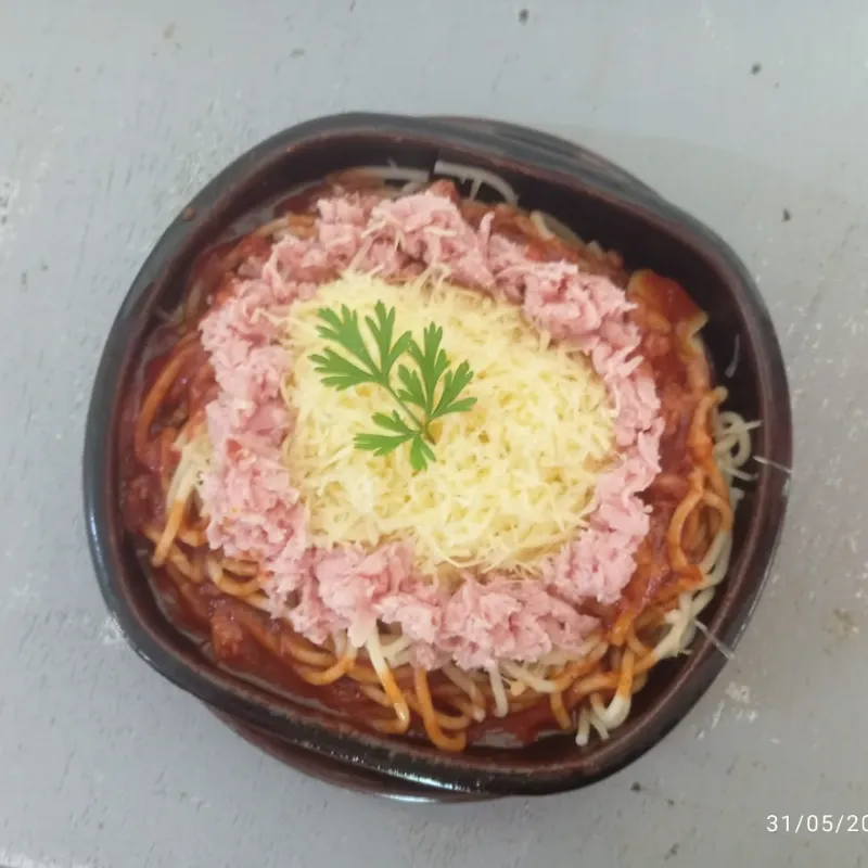 Espagueti Queso Gouda y Jamón