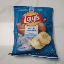 Papitas con sal y vinagre Lay's