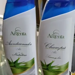 Juego de shampoo y acondicionador