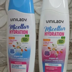 Juego de shampoo y acondicionador 