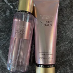 Velvet Petals Clásica VS💖